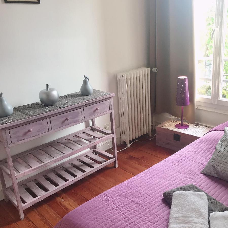 Maison En Pierre De Taille Le Raincy Luaran gambar